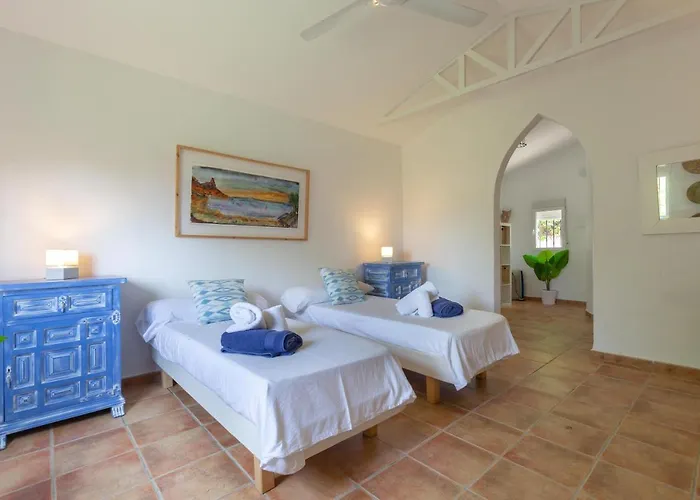 度假居 Almijan Alegria 埃斯特波纳